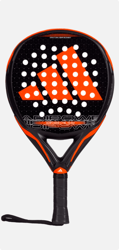 Ein schwarz-roter Padelschläger mit einem großen dreieckigen Logo aus kleineren weißen Kreisen auf der Vorderseite. Der Griff ist mit einem schwarzen Griff umwickelt und verfügt an der Basis über eine Handschlaufe.