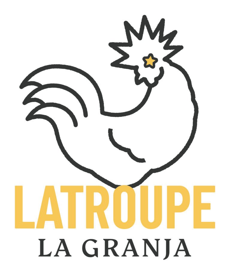LA GRANJA_logo_vertical_colour_CMYK.eva