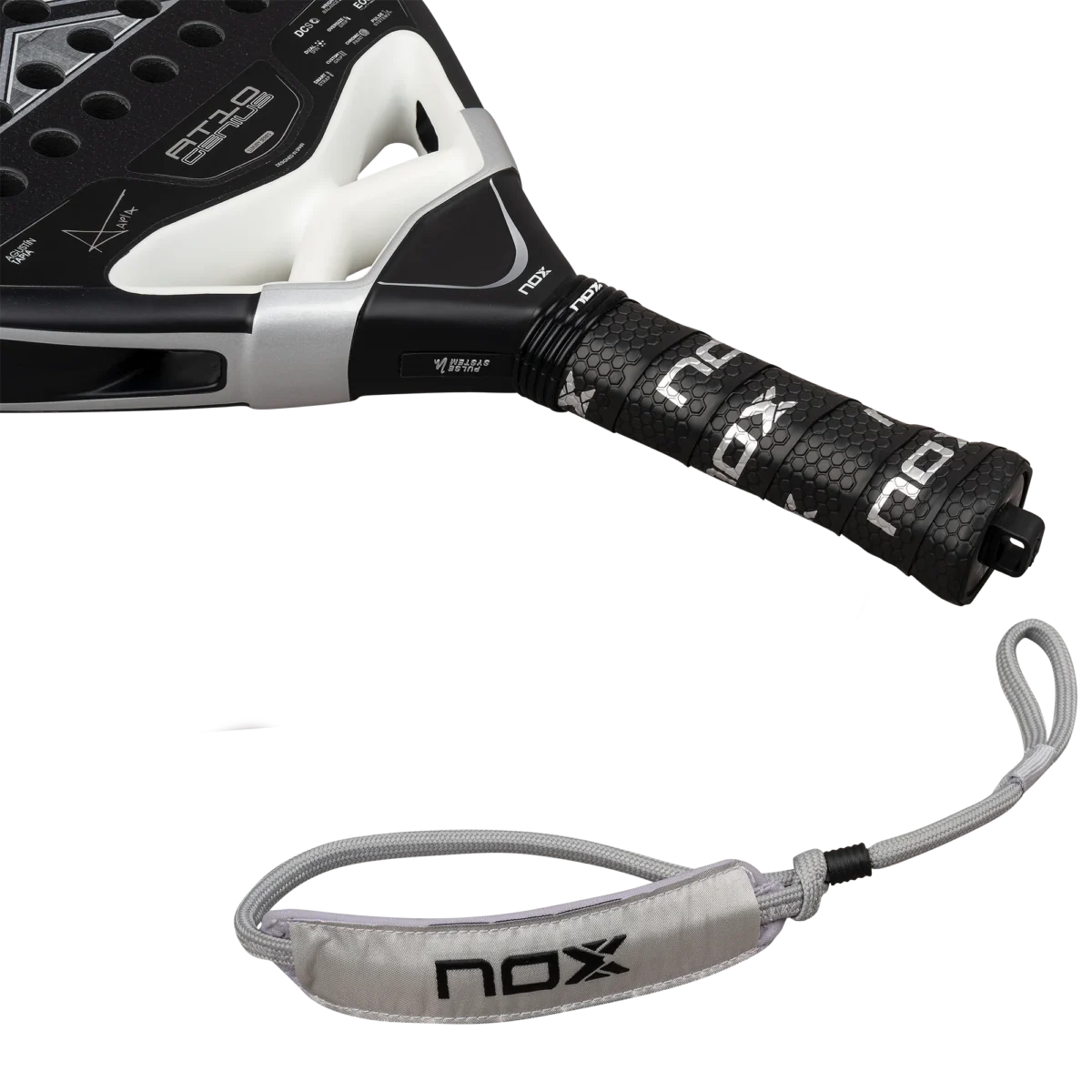 nox-at10-genius-attack-18k-2026-padelschlaeger-agustin-tapia-16